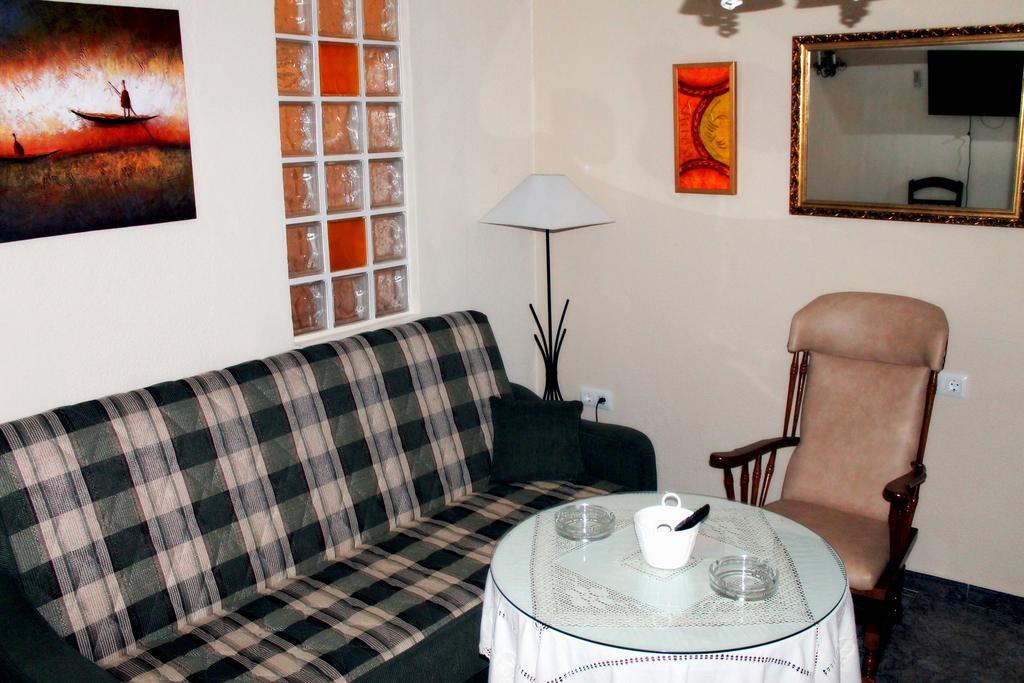 Castor Y Polux Appartement El Gastor Kamer foto